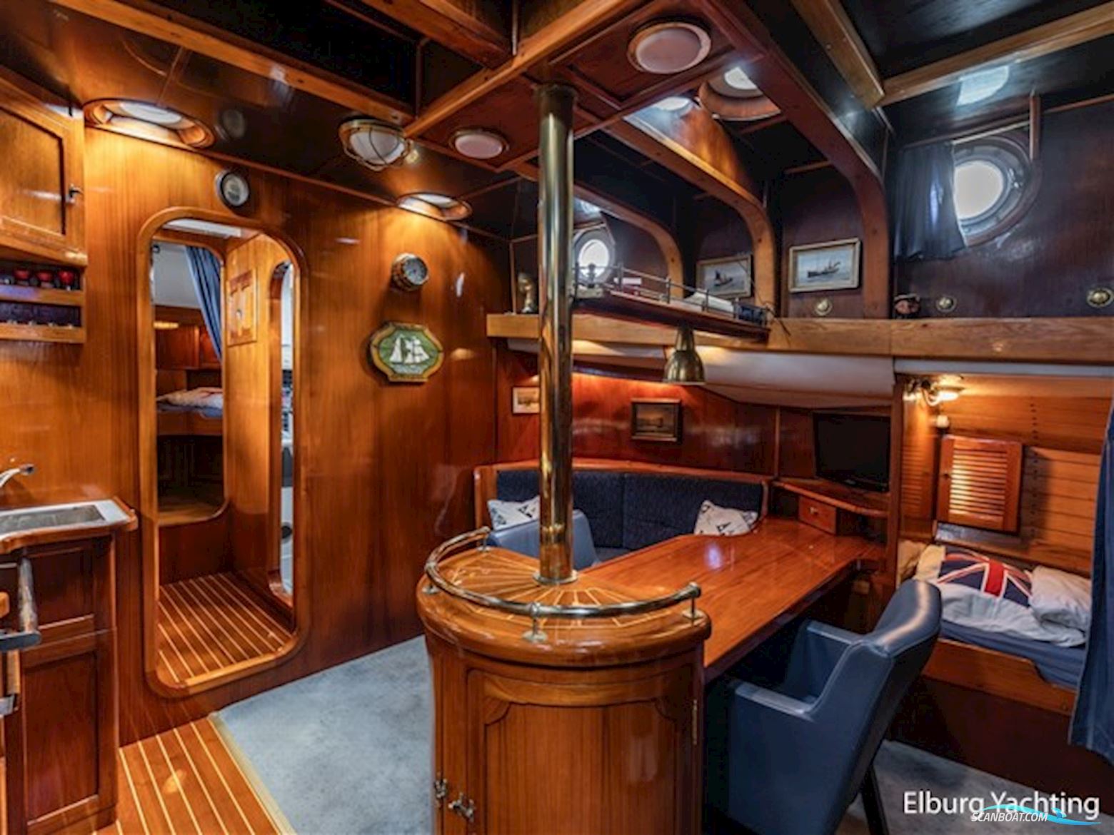 Pegasus II 16.71 - Vluchtschip