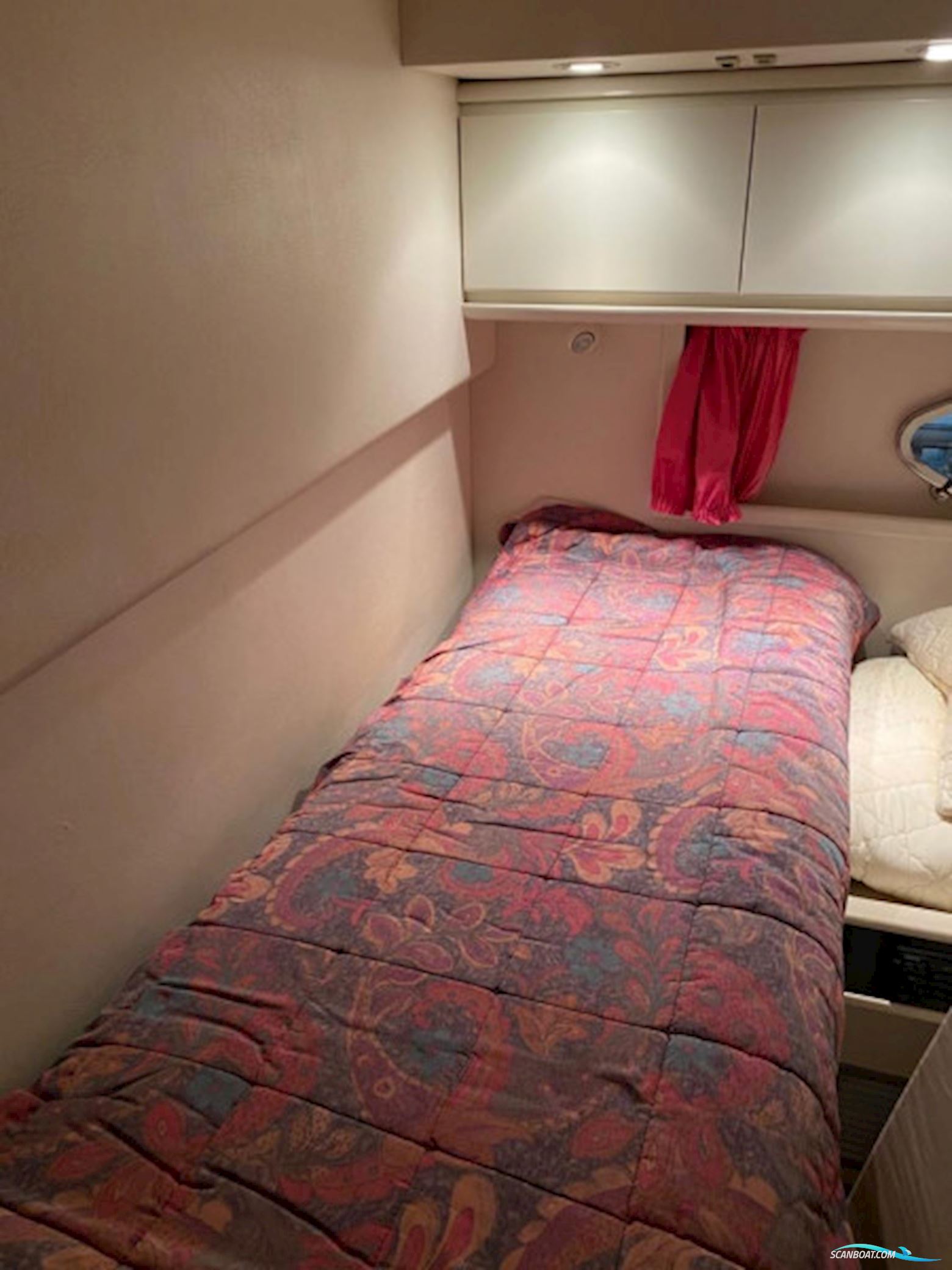 Pershing 40