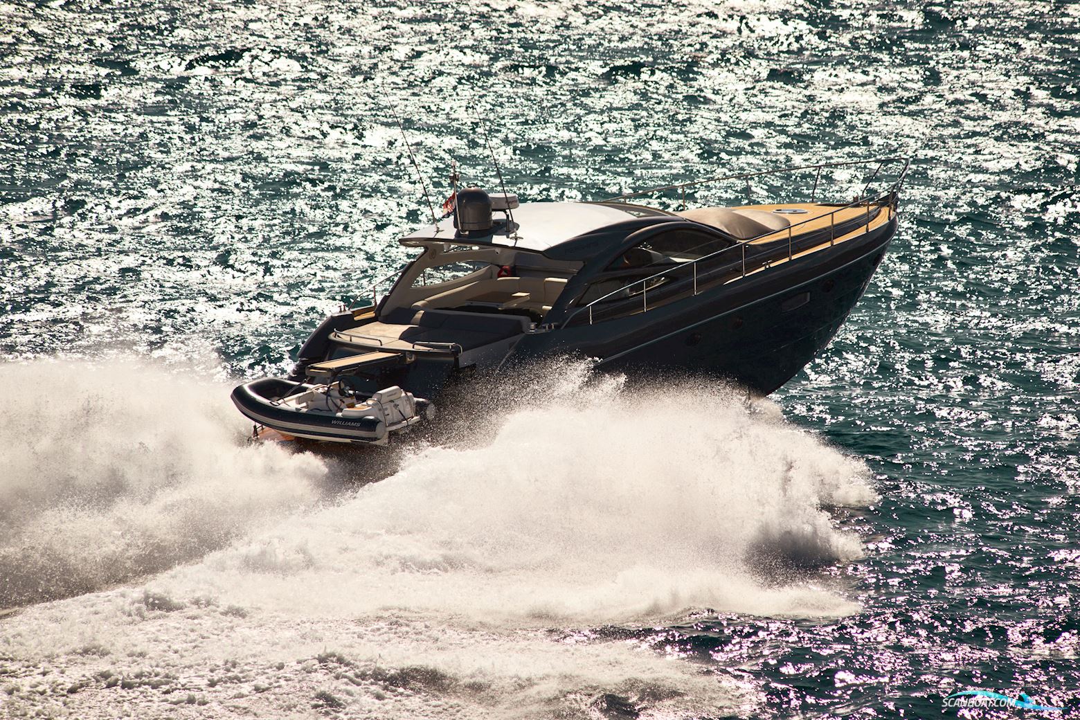 Pershing 50