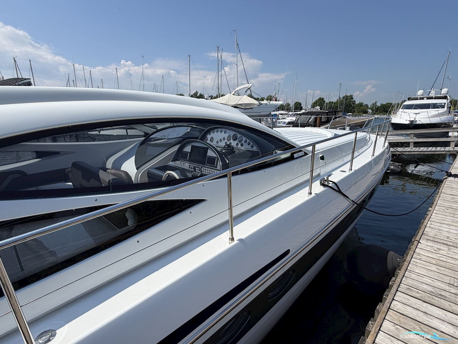 Pershing 52