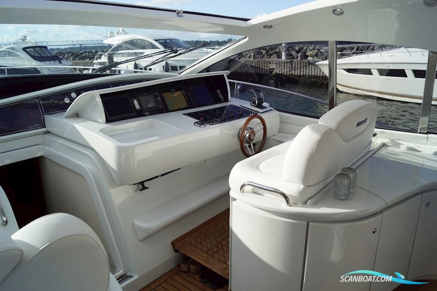 Pershing 54 - Unik Stand / Mint Conditon