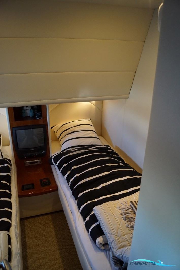 Pershing 54 - Unik Stand / Mint Conditon