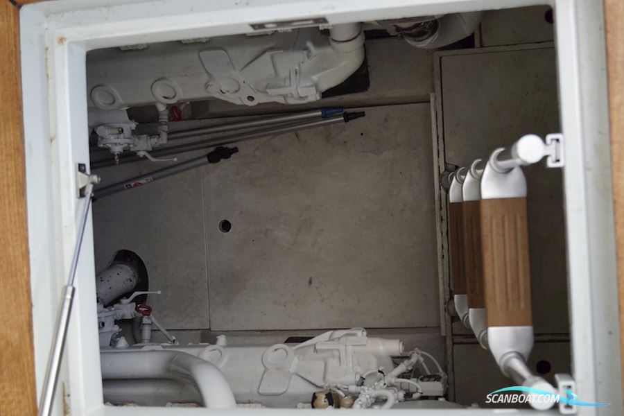 Pershing 54 - Unik Stand / Mint Conditon