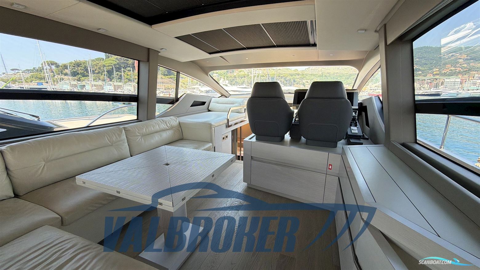 Pershing 7X