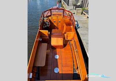 Peterson Daycruiser Motorbåd 1935, med Volvo Penta motor, Holland
