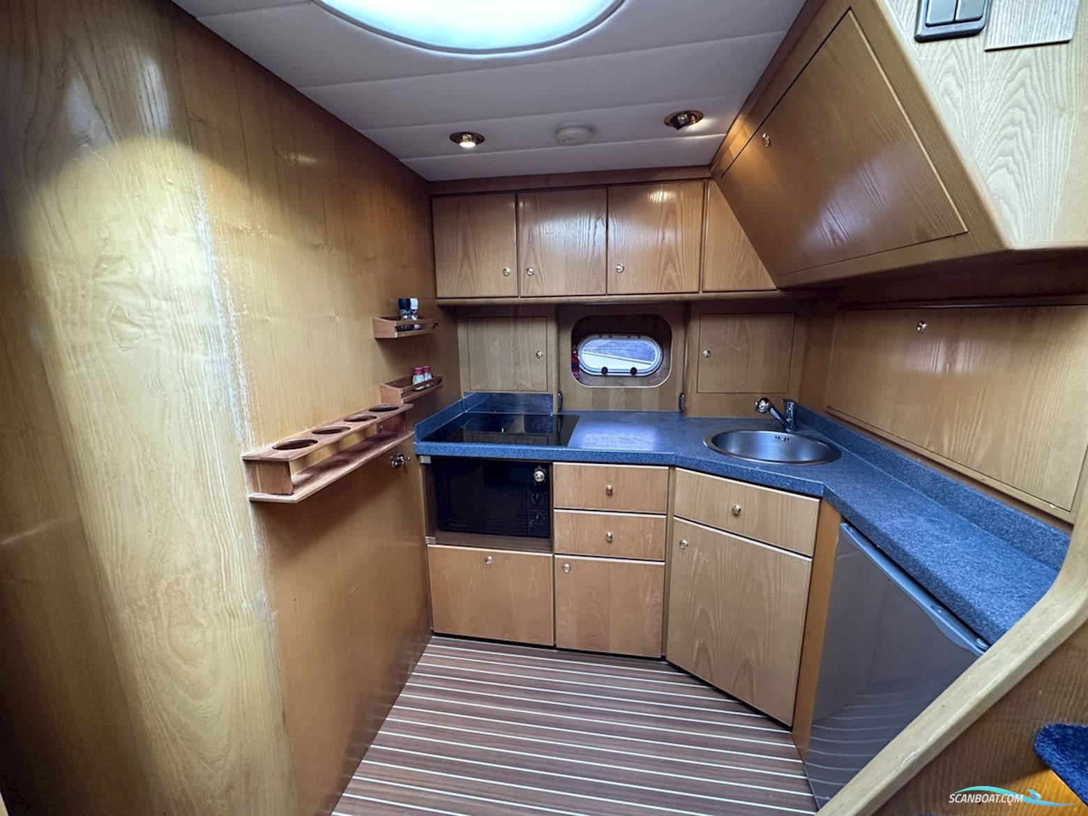 Pfeil 550 Fly