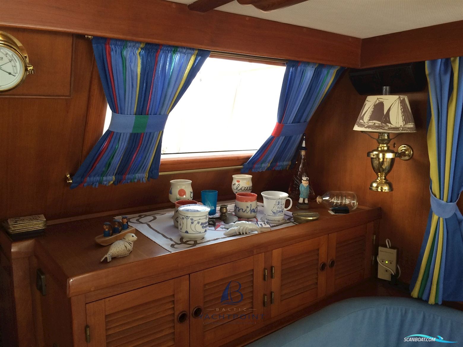 Phuket Trawler 35