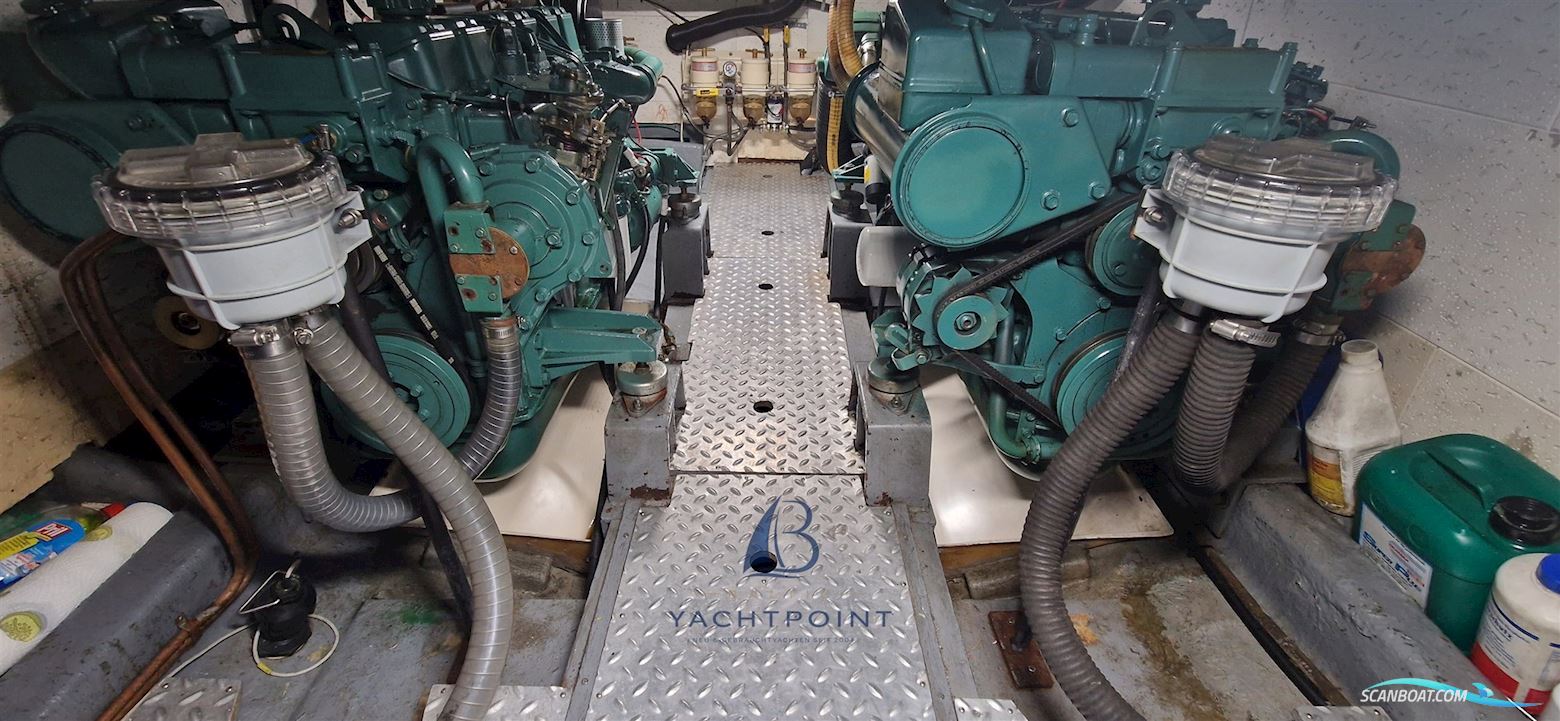 Phuket Trawler 35