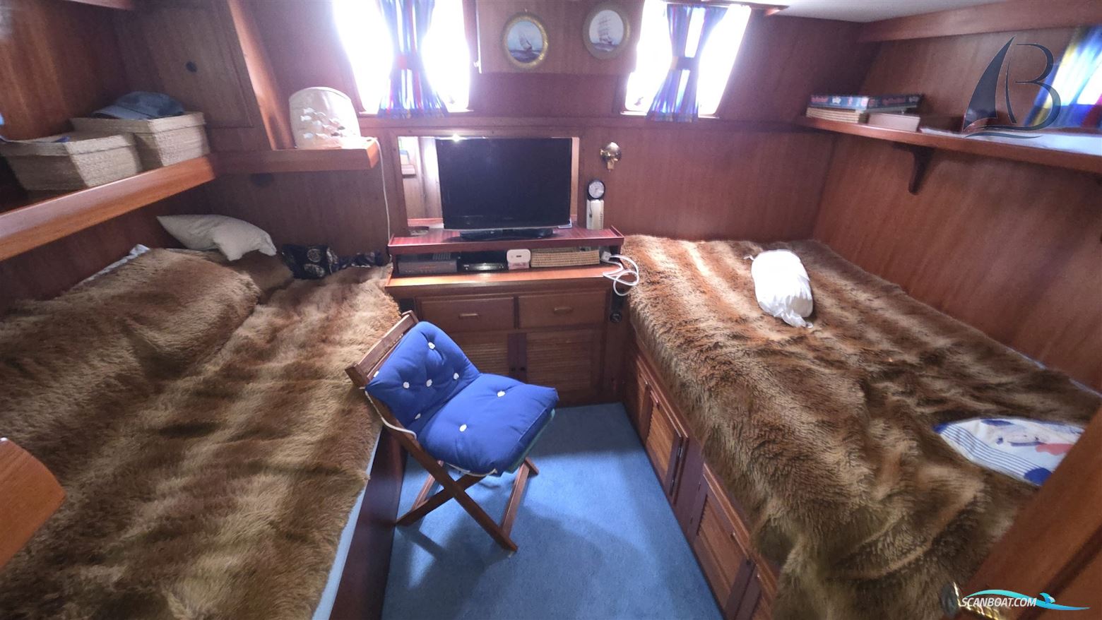 Phuket Trawler 35