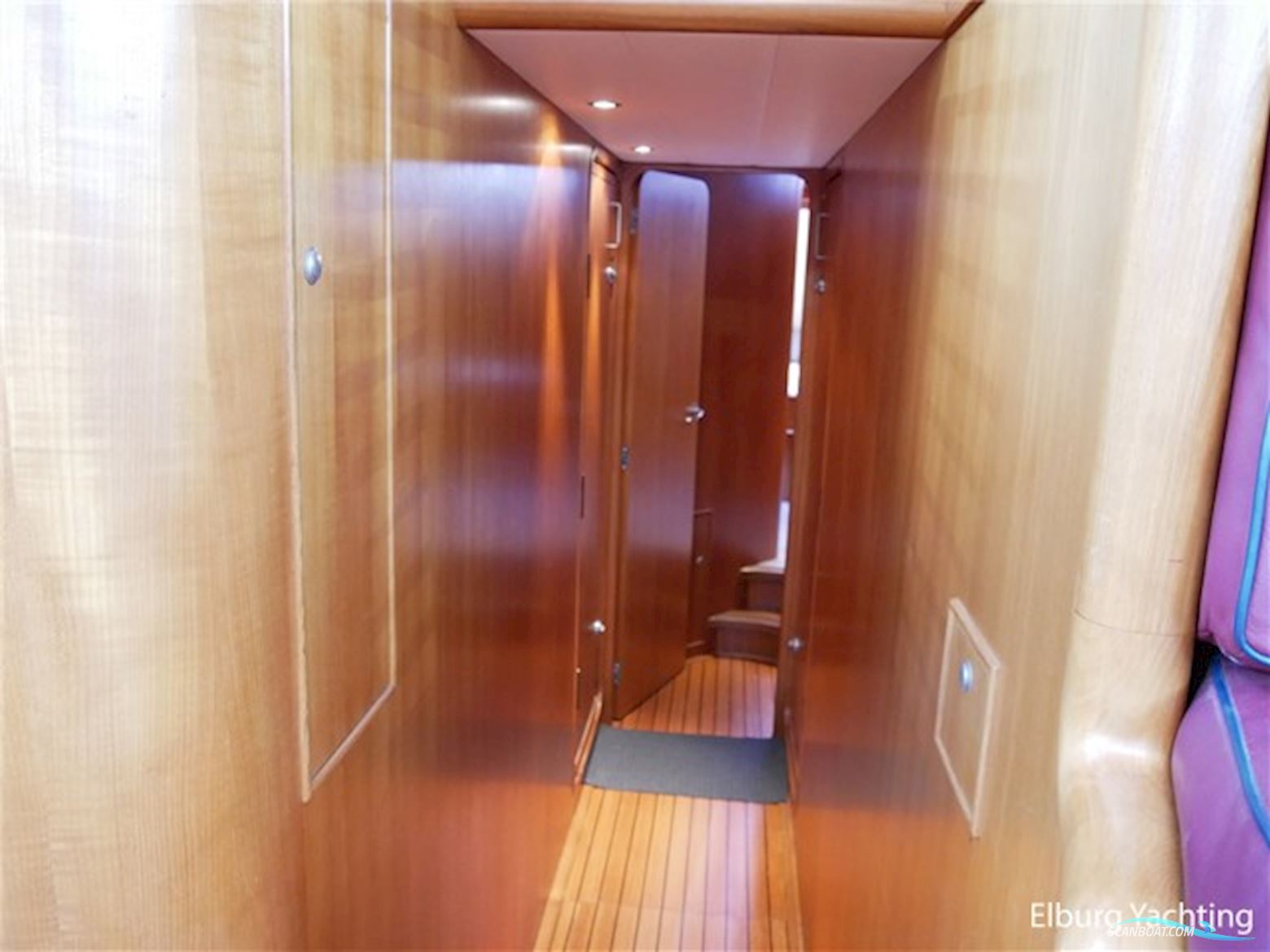 Pieter Beeldsnijder 58 - Open Pilothouse 