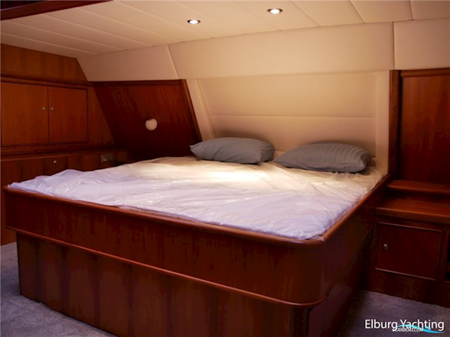 Pieter Beeldsnijder 58 - Open Pilothouse 