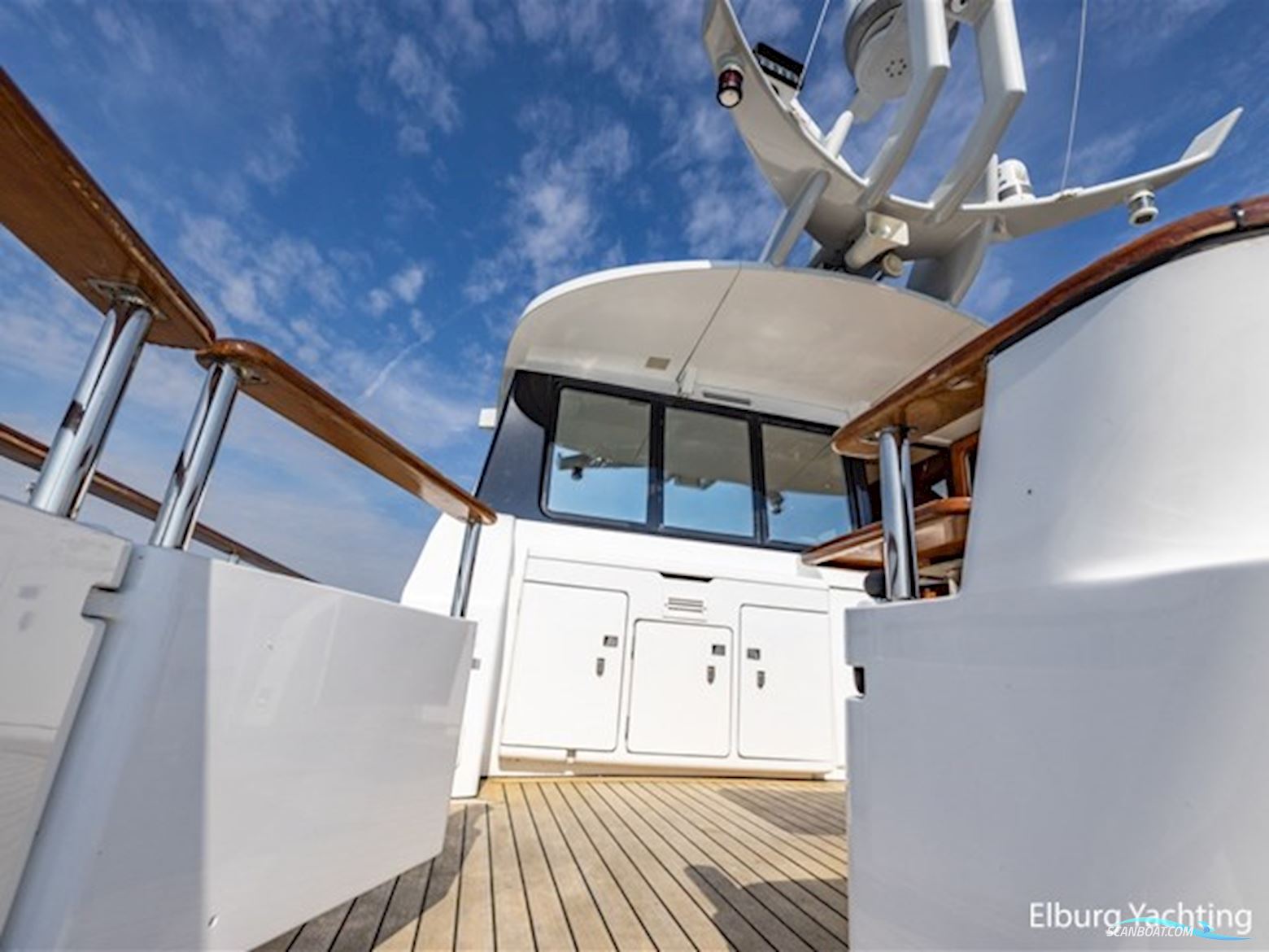 Pieter Beeldsnijder 60 - Explorer Yacht 