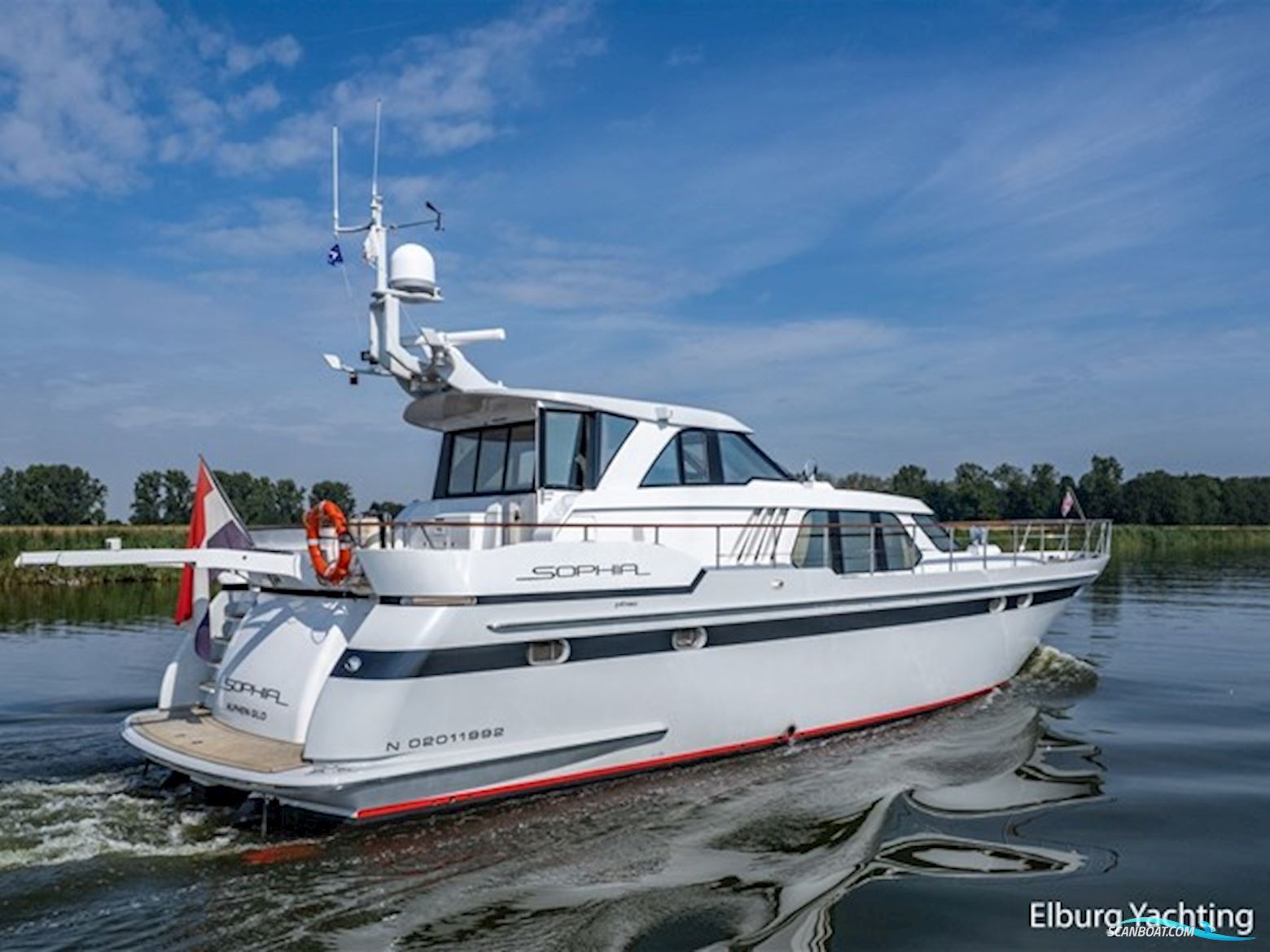 Pieter Beeldsnijder 60 - Explorer Yacht 