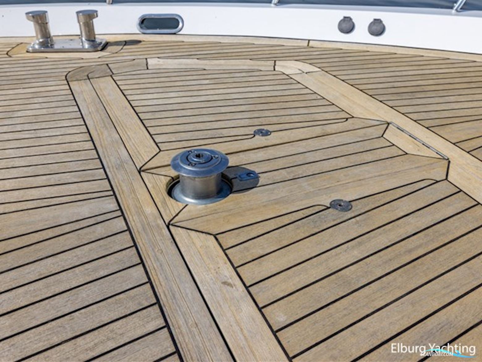 Pieter Beeldsnijder 60 - Explorer Yacht