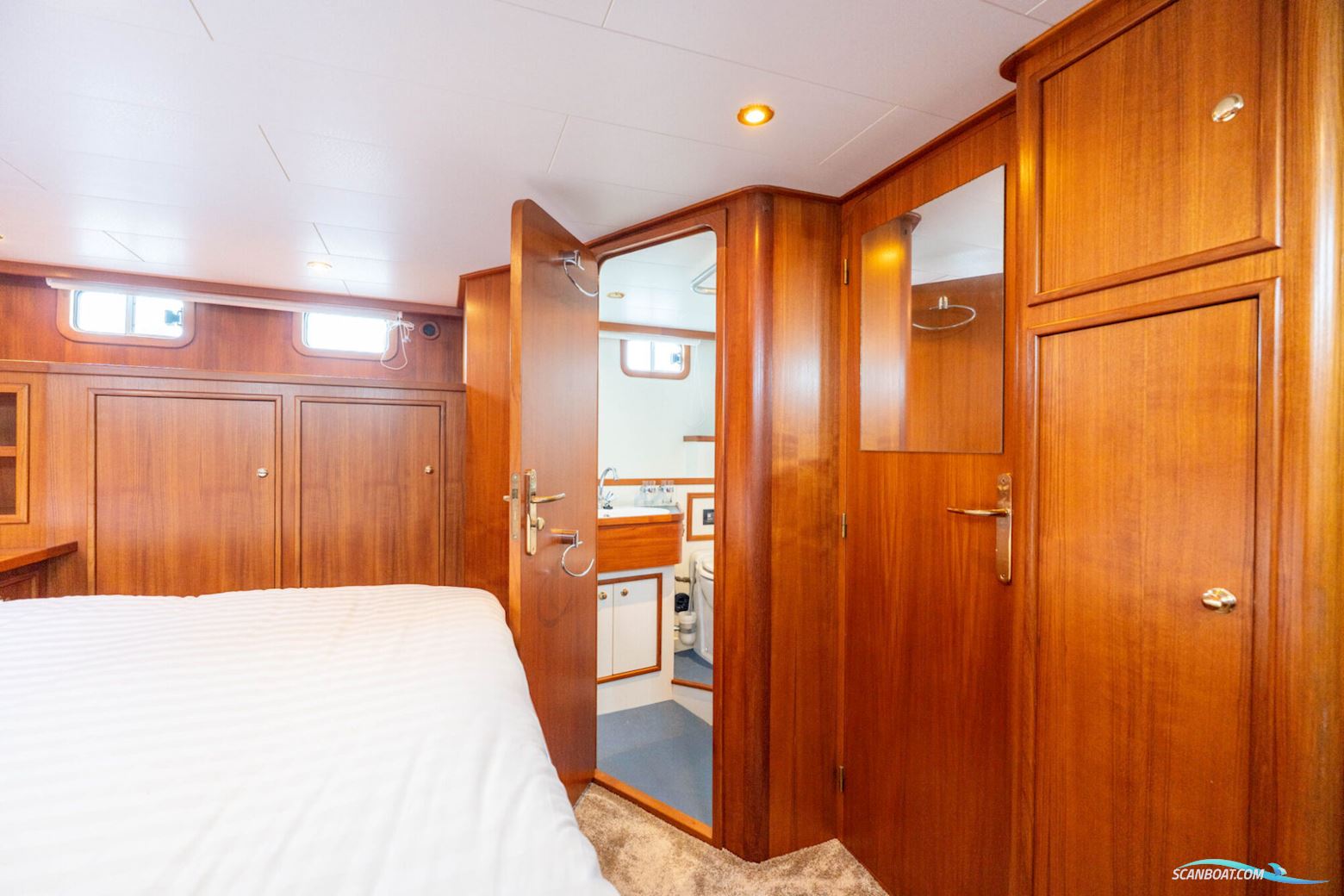 Pieter Beeldsnijder Spiegelkotter 15.00 VS