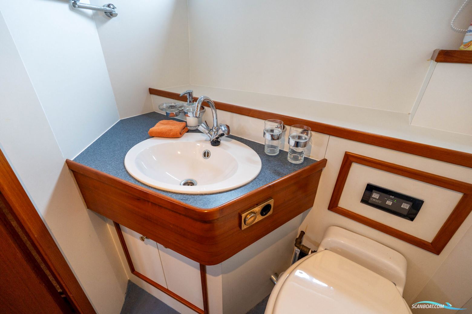 Pieter Beeldsnijder Spiegelkotter 15.00 VS