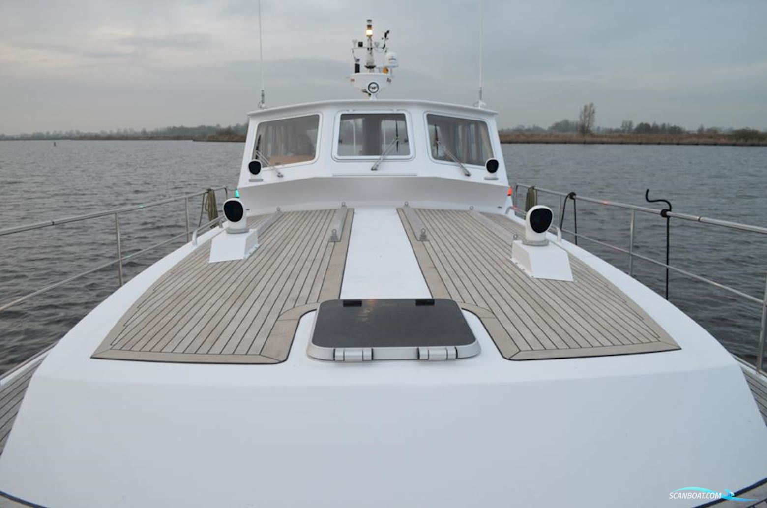 Pilot 44