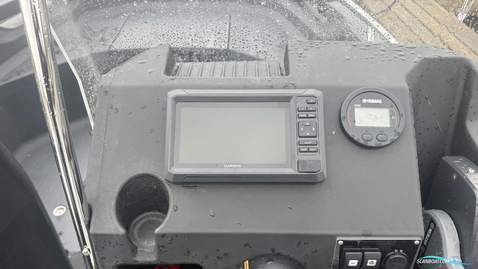 Pioner 16 Explorer