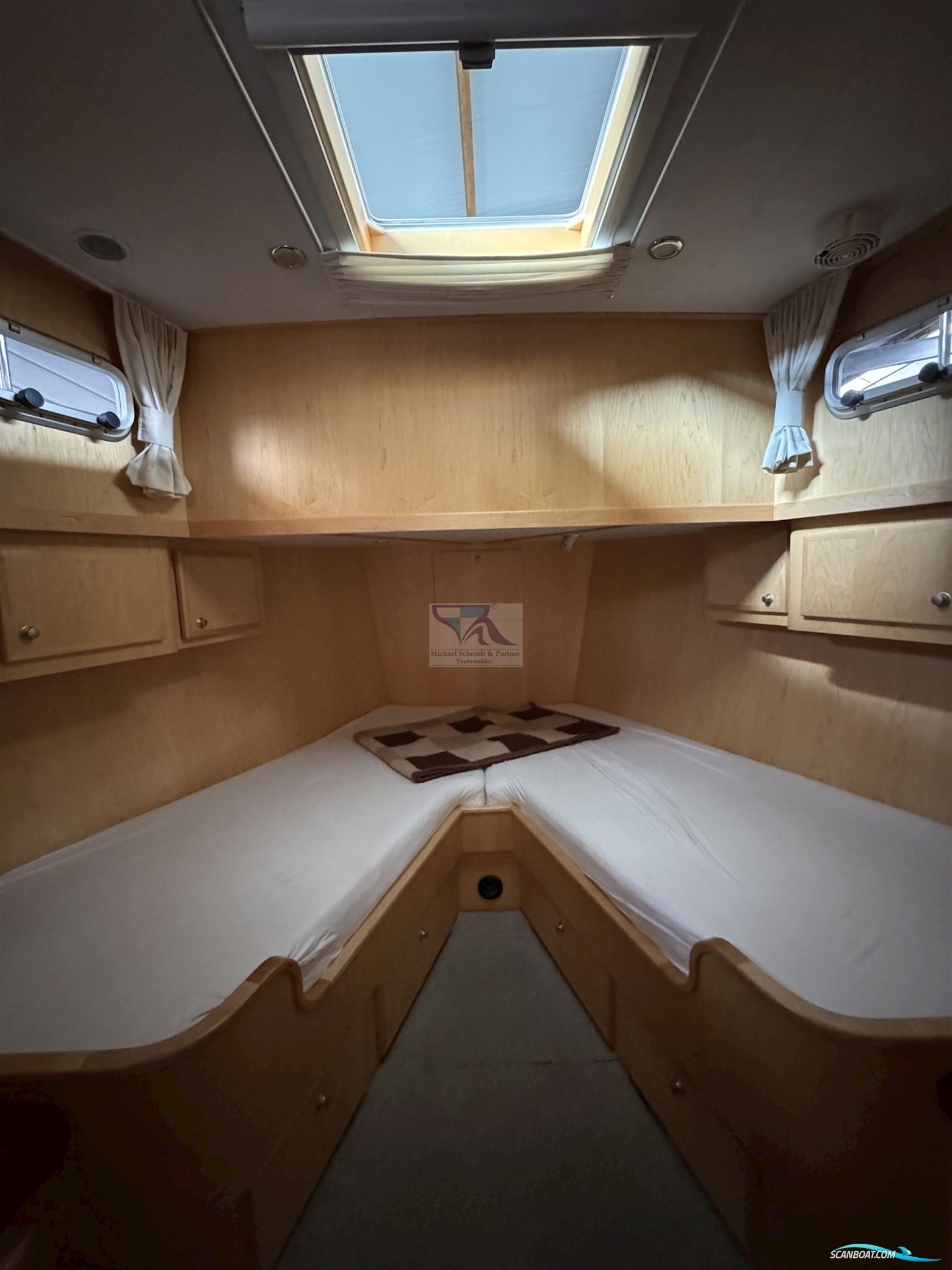 POLLARD Stavast Trawler 1200