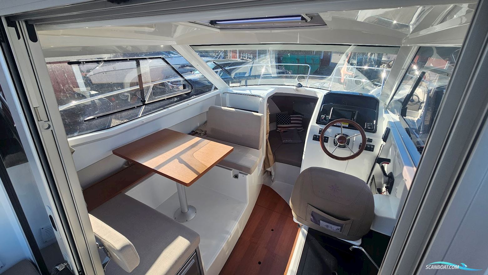 Pollux 21 Fishing