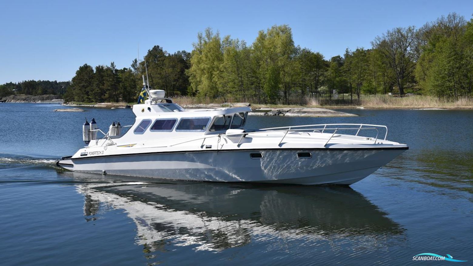 Powertech  33 Motorbåd 2012, med Mercruiser  motor, Sverige