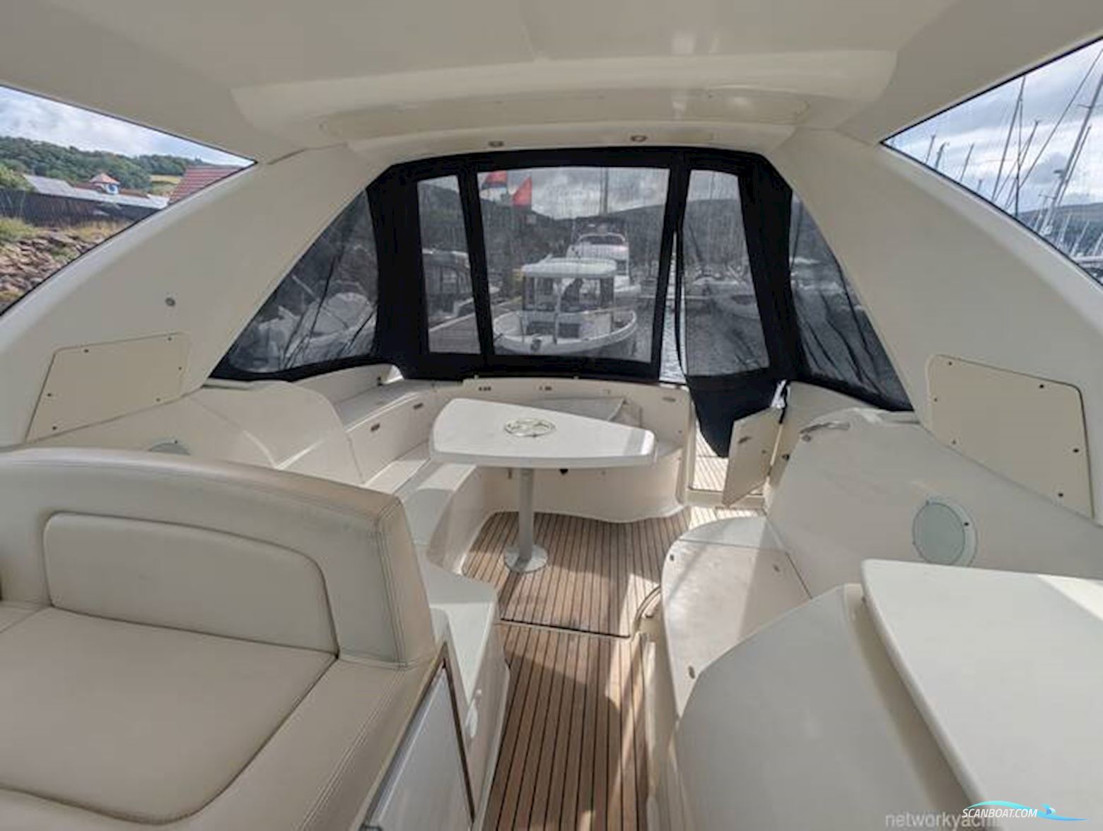 Prestige 30S