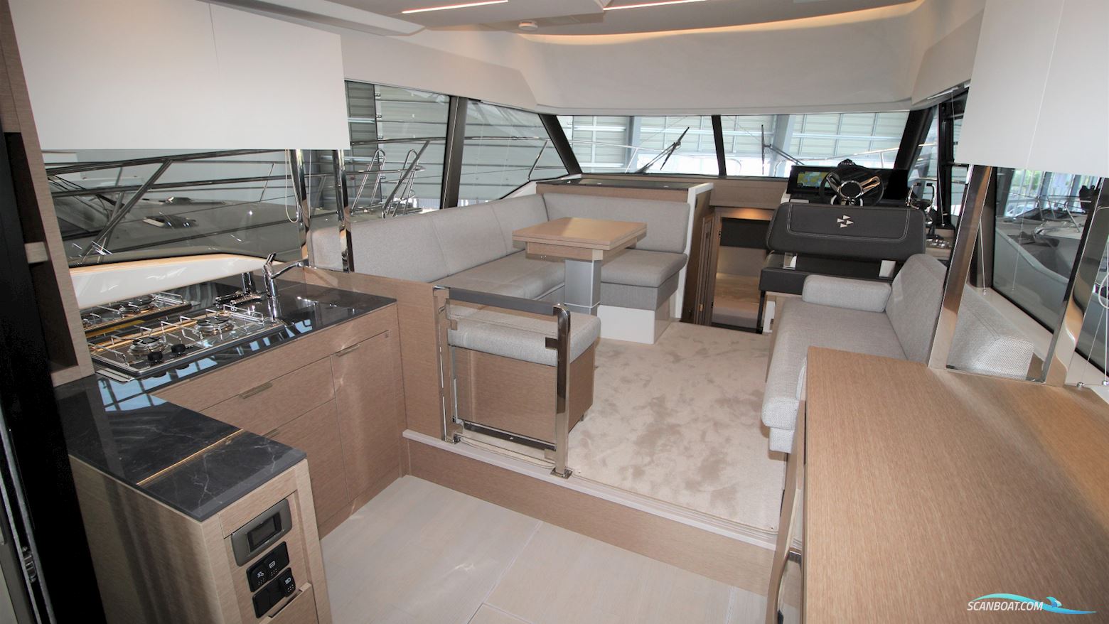 Prestige 420 Fly