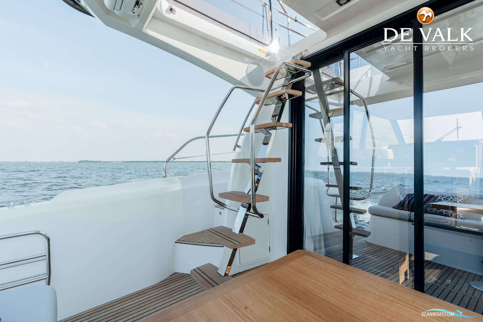 Prestige 420 Flybridge
