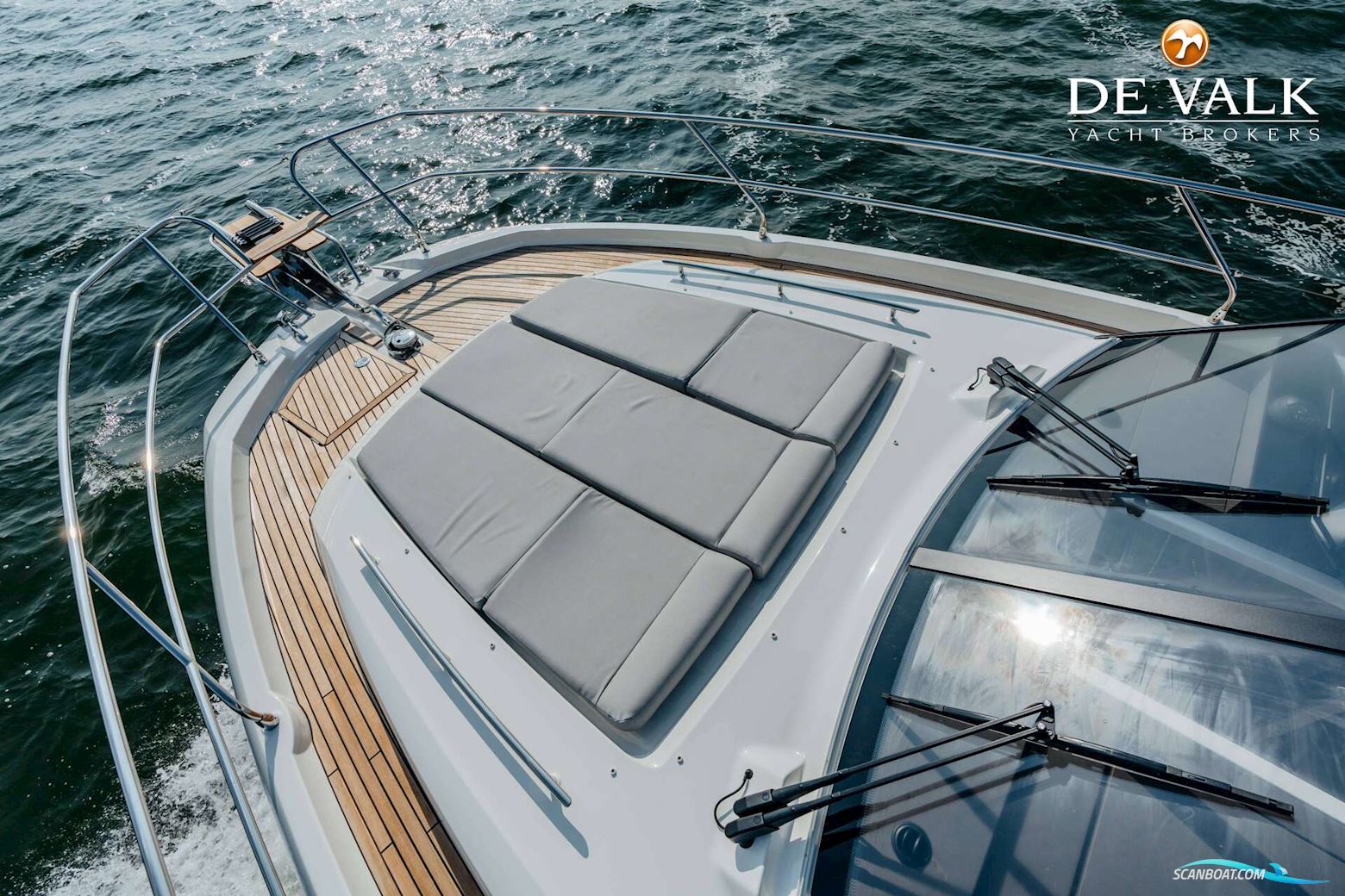 Prestige 420 Flybridge
