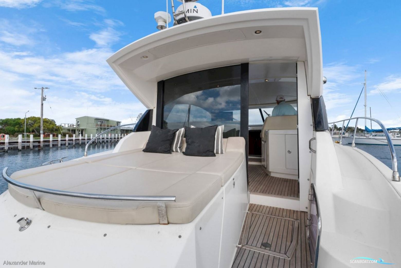 Prestige 42S - Twin Volvo Penta IPS500/Udstyr