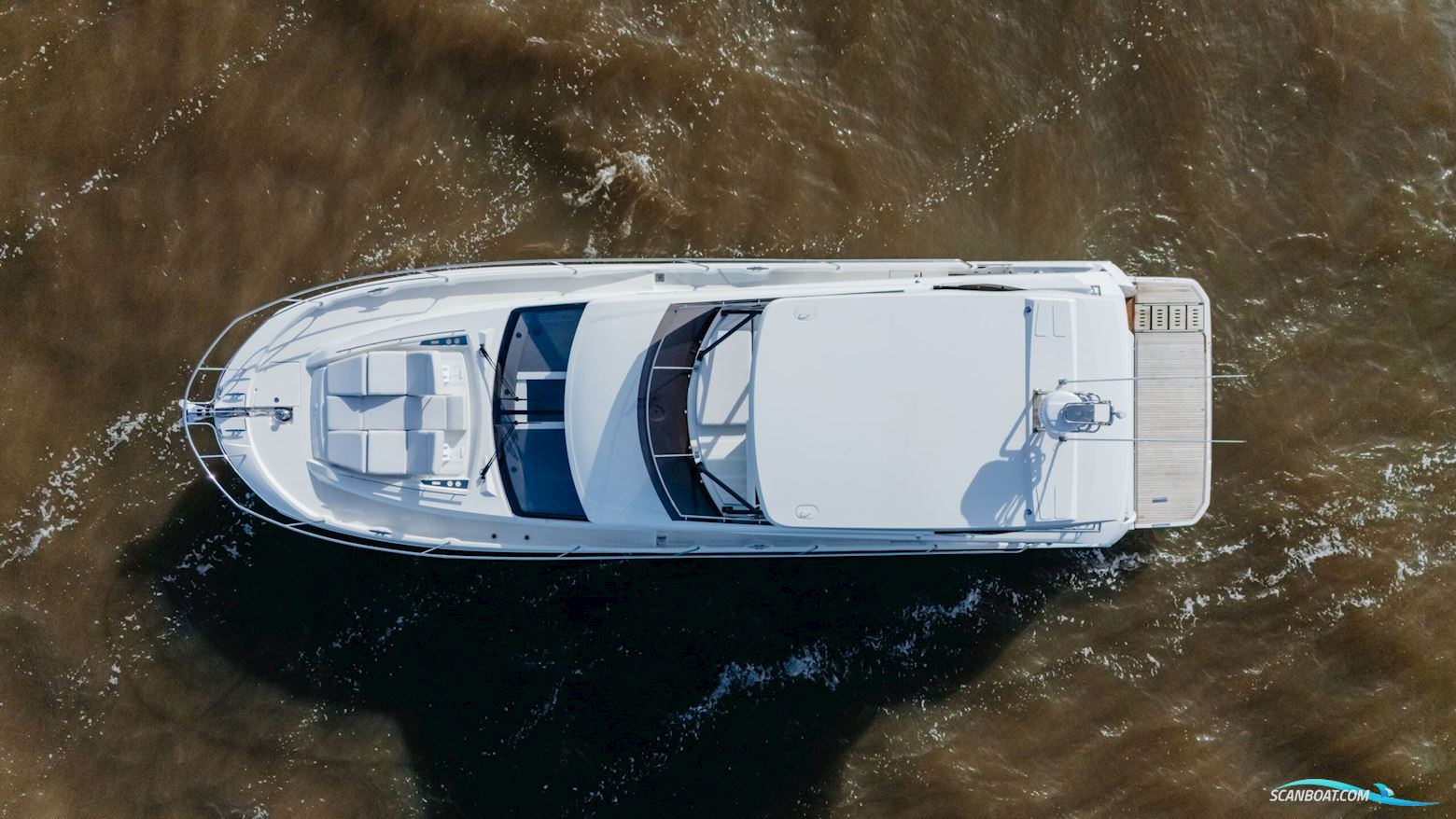 Prestige 520 Flybridge