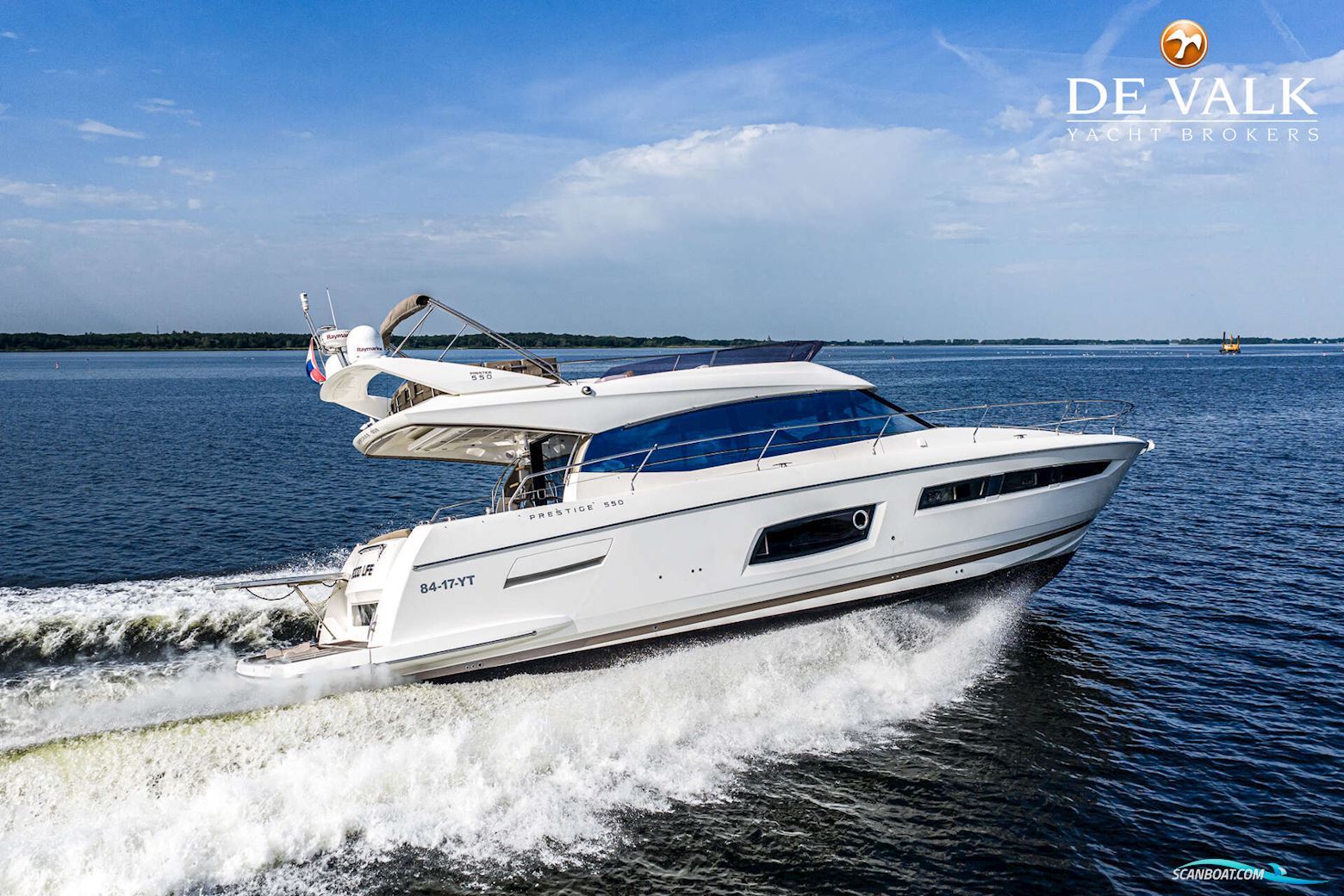 Prestige 550 Flybridge
