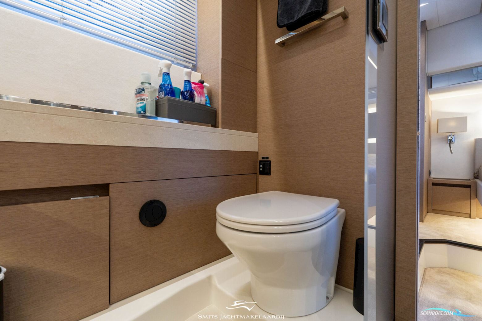 Prestige 590 Flybridge