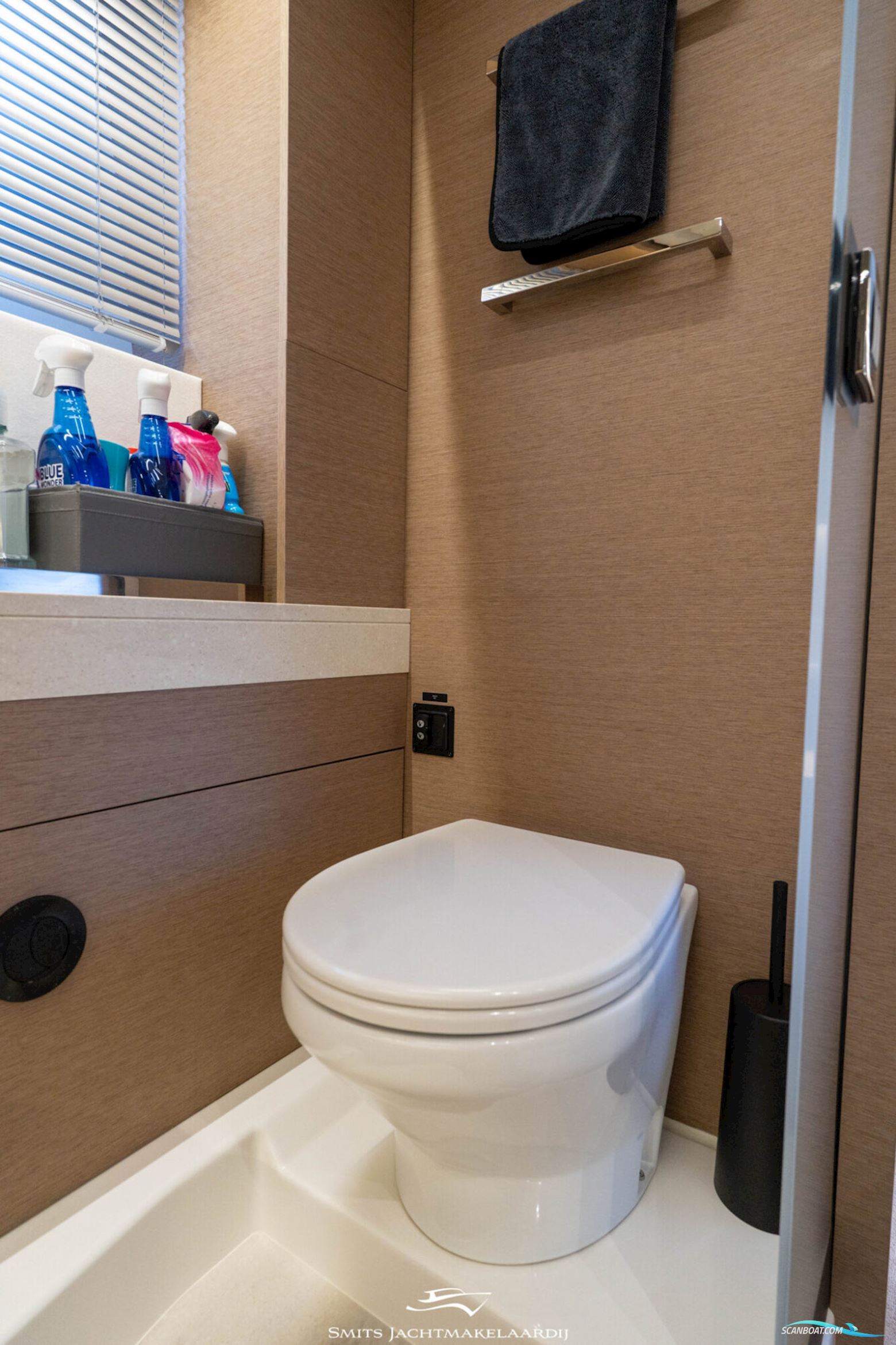 Prestige 590 Flybridge