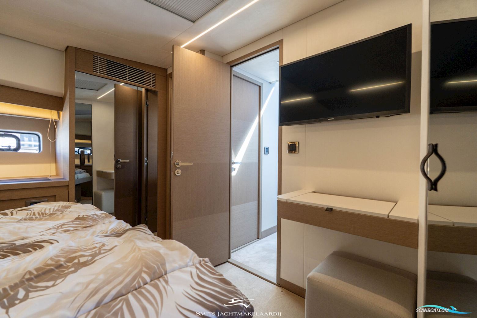 Prestige 590 Flybridge