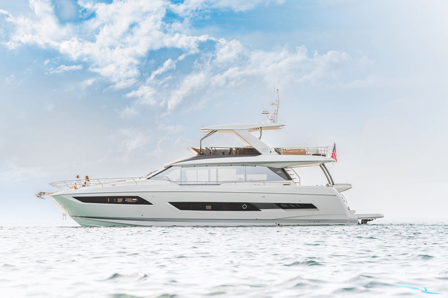 Prestige 690 Flybridge #46 Motorbåd 2023, Holland
