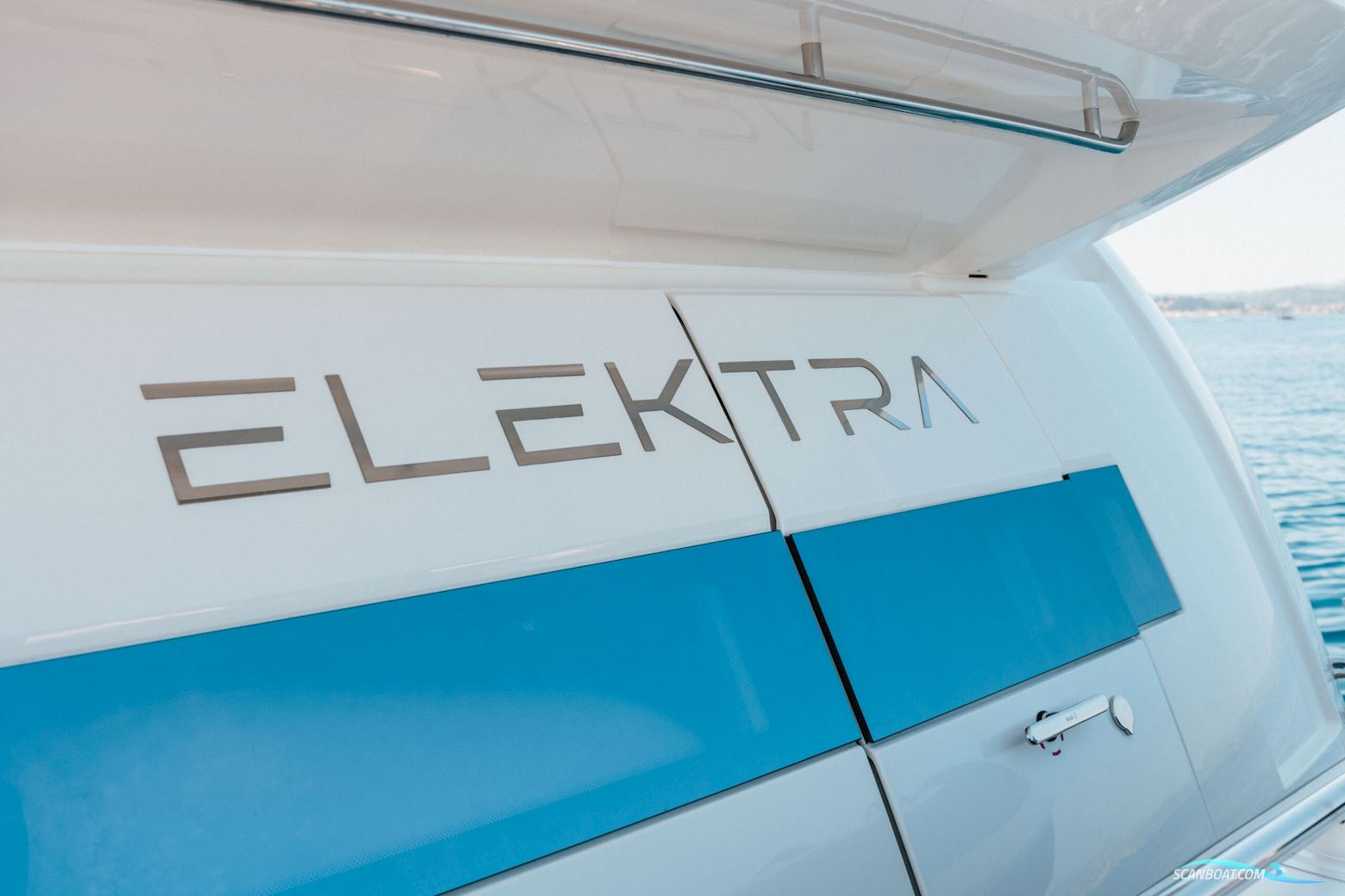 Prestige 690 flybridge