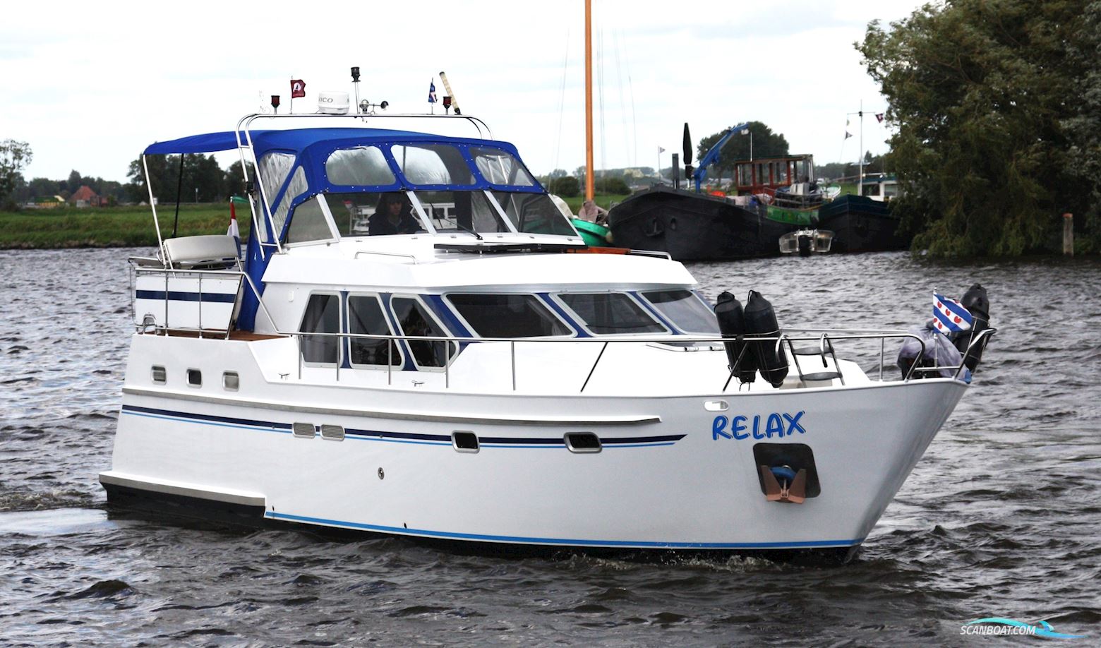 Prestige De Luxe 1250 AK