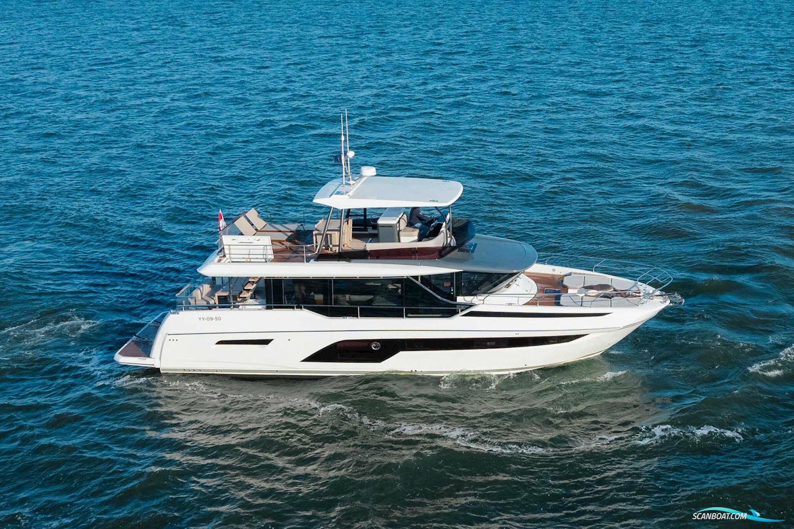 Prestige X60 Flybridge #08 Motorbåd 2023, Holland