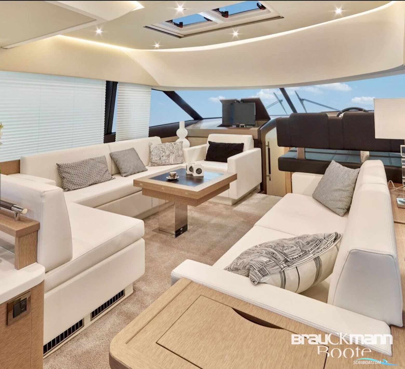 Prestige Yachts 500 Fly
