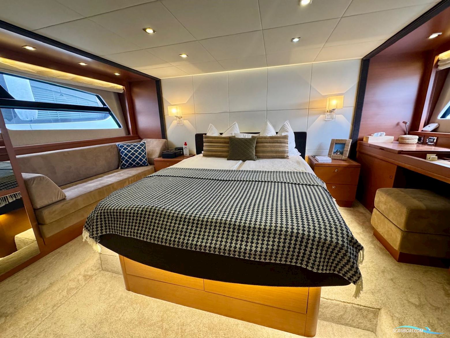 Prestige Yachts 60 Fly