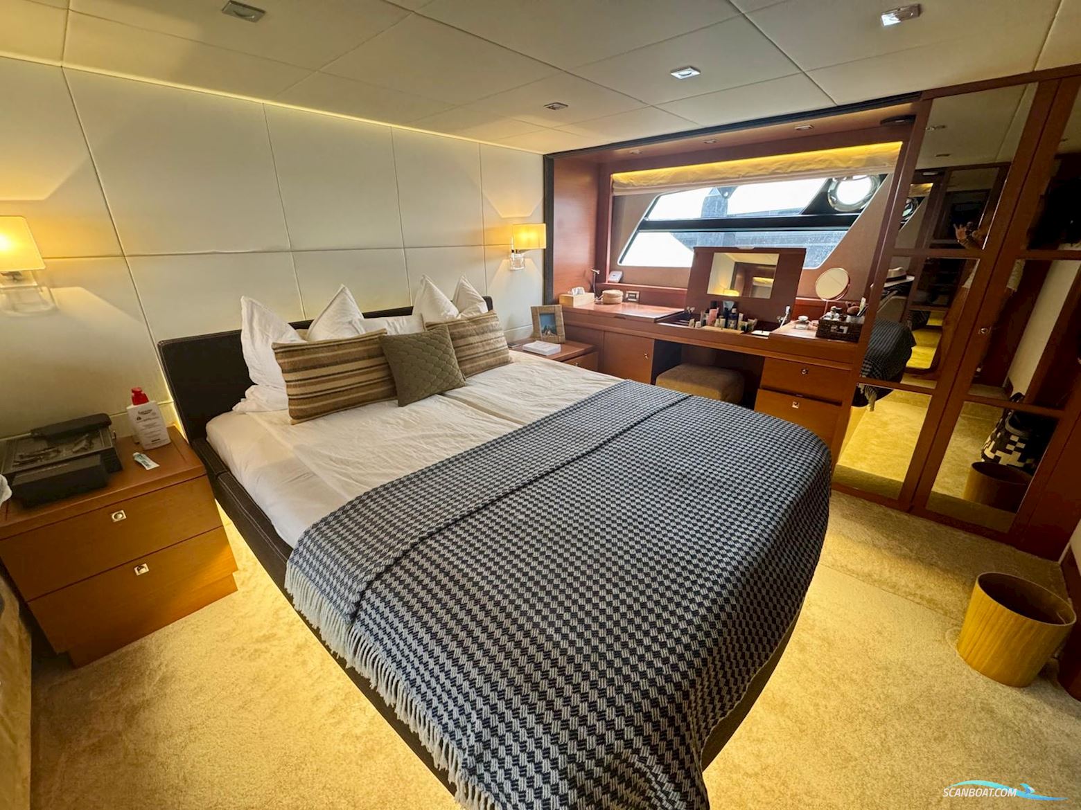Prestige Yachts 60 Fly