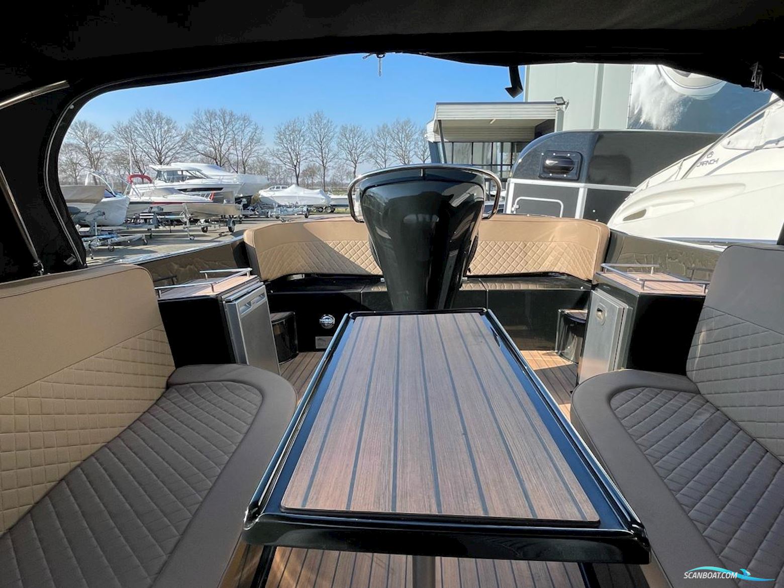 Primeur  710 Tender met Boegschroef