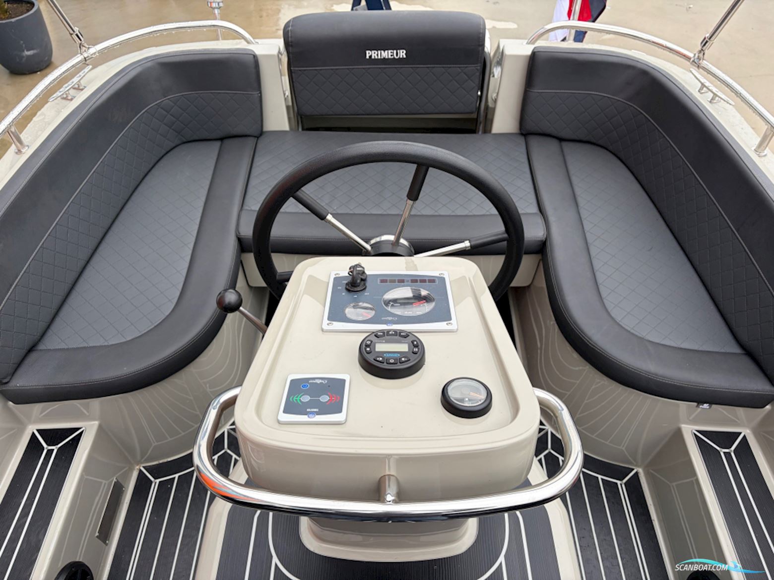 Primeur 600 Tender Occasion