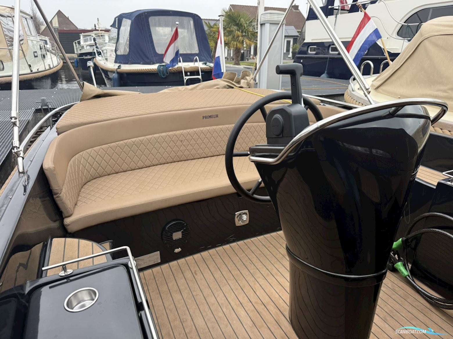 Primeur 715 Tender