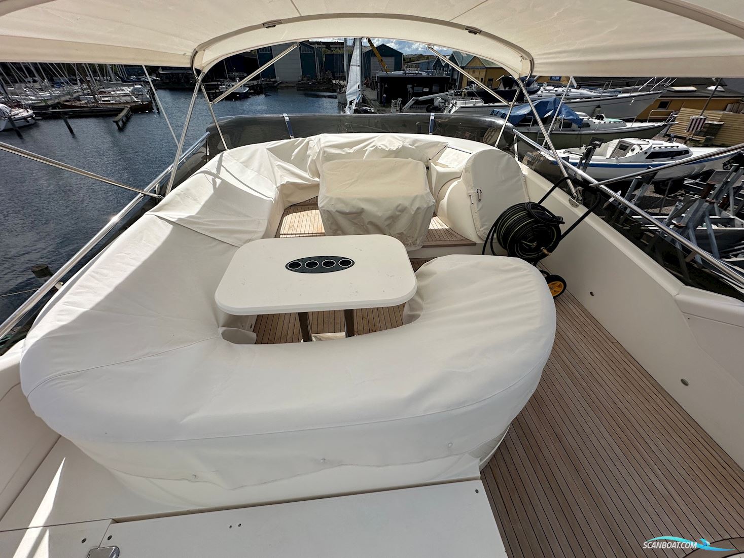 Princess 23M