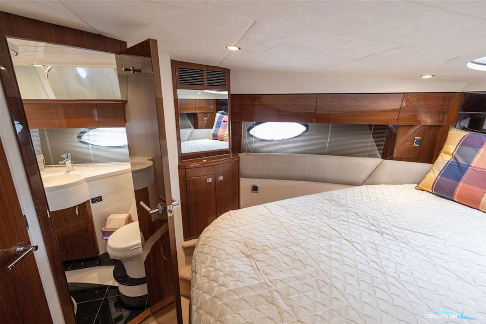 Princess 42 Flybridge