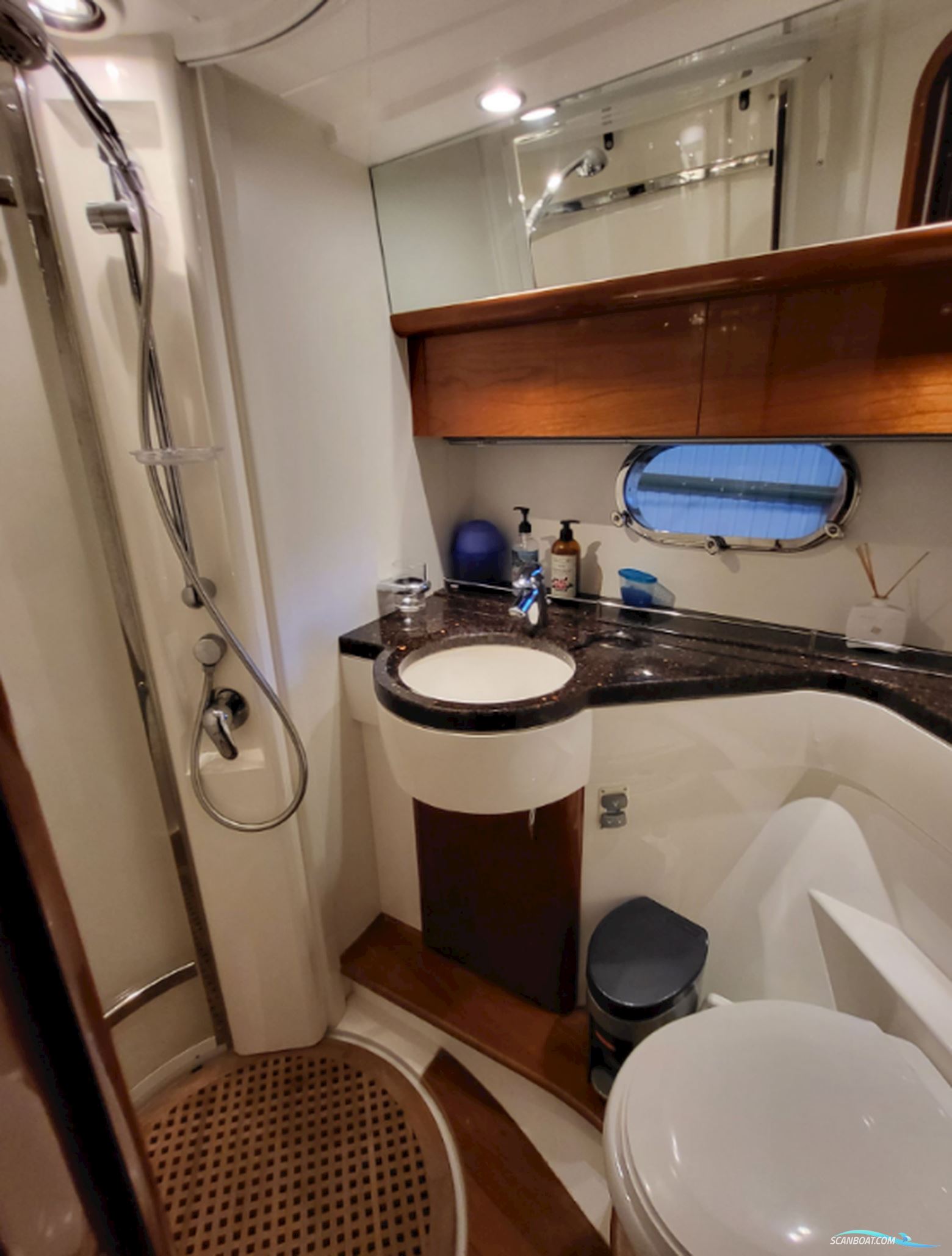 Princess 42 Flybridge