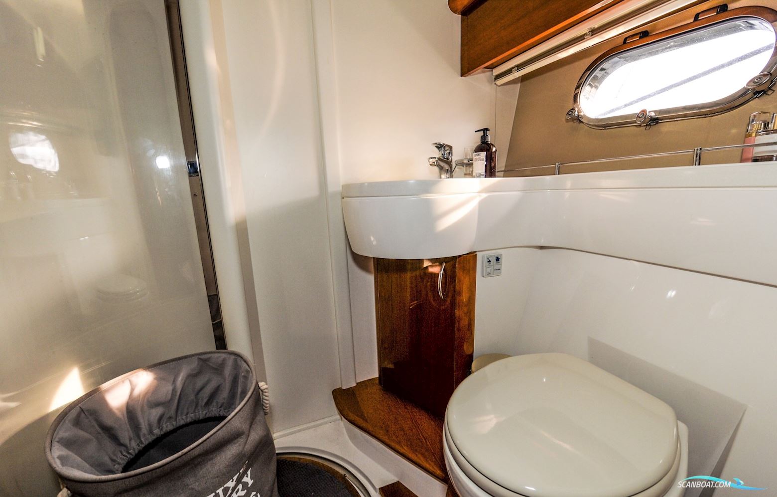 Princess 42 Flybridge