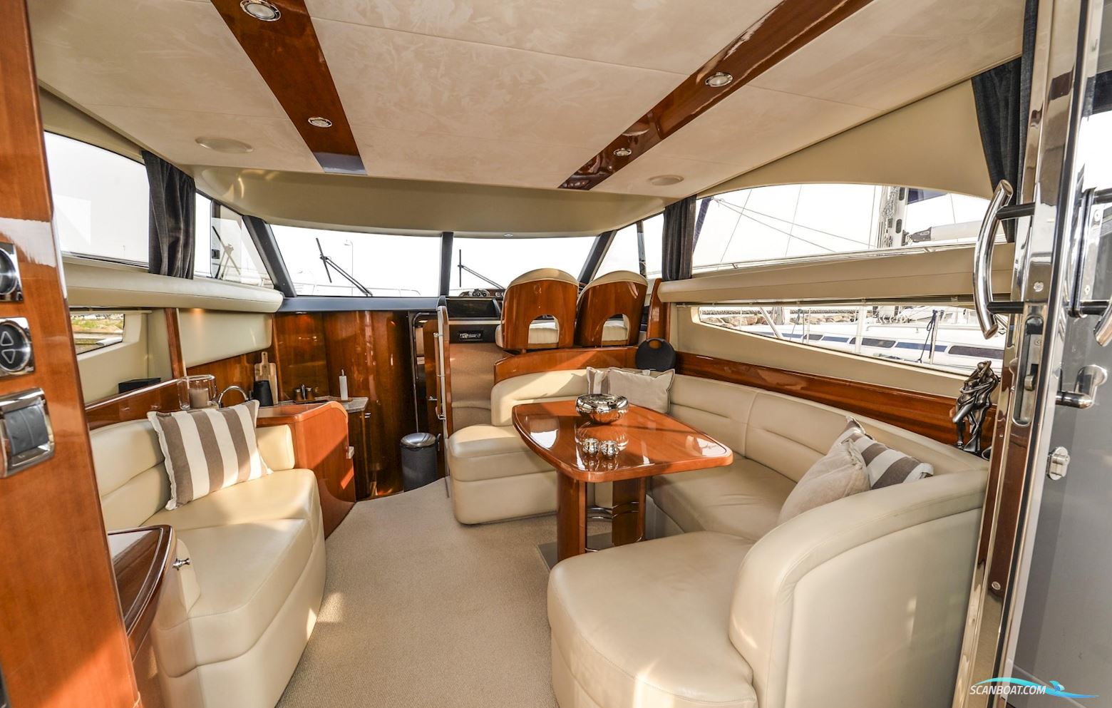 Princess 42 Flybridge